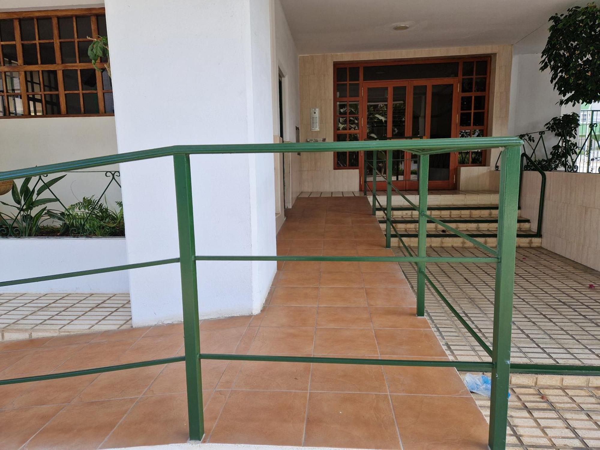 Piso 110M² En El Palo Con Parking Cerca De La Playa Apartment Malaga Exterior photo